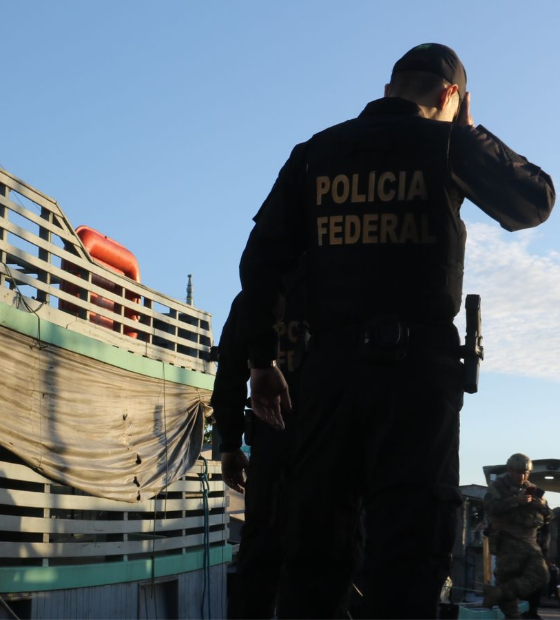 PF cumpre mandados de prisão contra grande grupo de contrabando