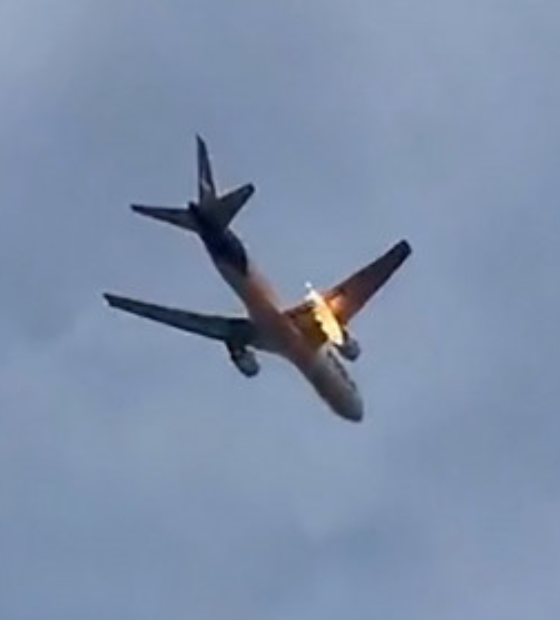 Avião de carga faz pouso de emergência após colisão com pássaro e incêndio no motor nos EUA