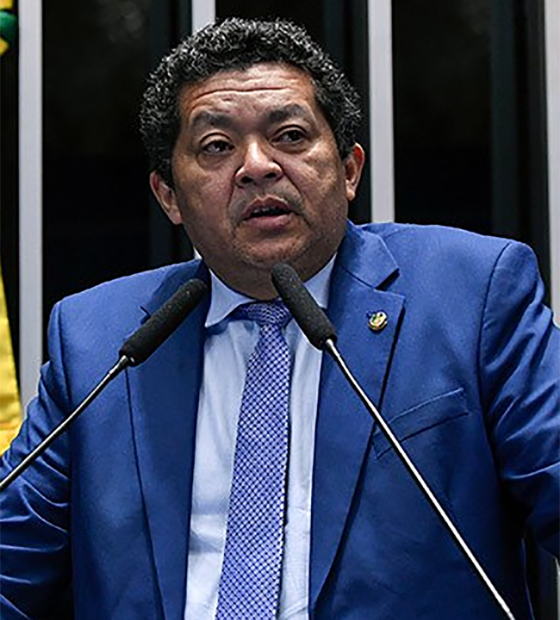 Morosidade no TRE blinda senador Beto Faro, que segue articulando avanço político em duas frentes 