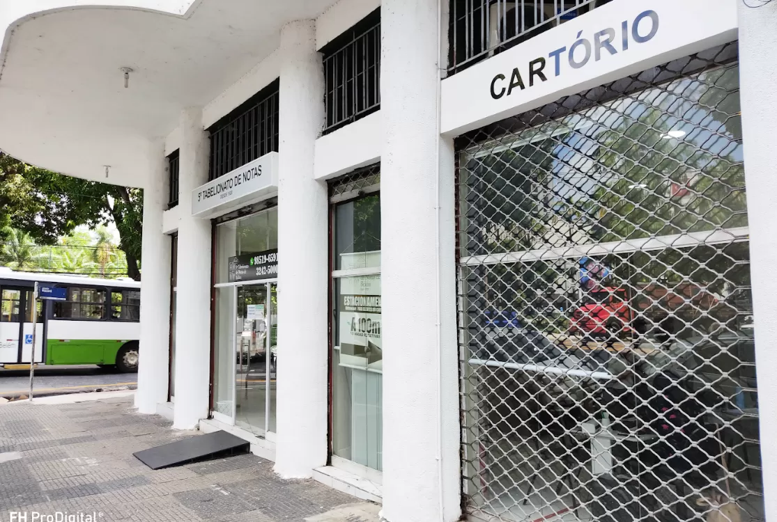 Custos de cartorários elevados tiram do mercado de trabalho usuário baixa renda