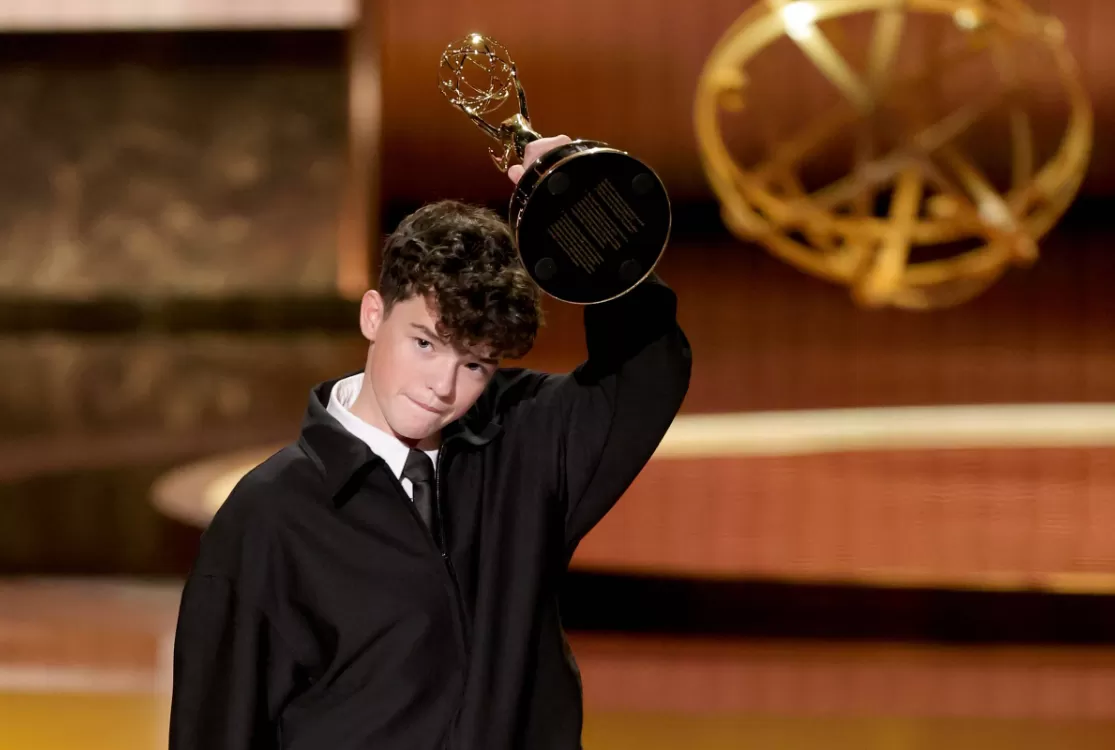 Emmy 2025 é dominado por 'Adolescência' e 'O Estúdio'; confira os vencedores