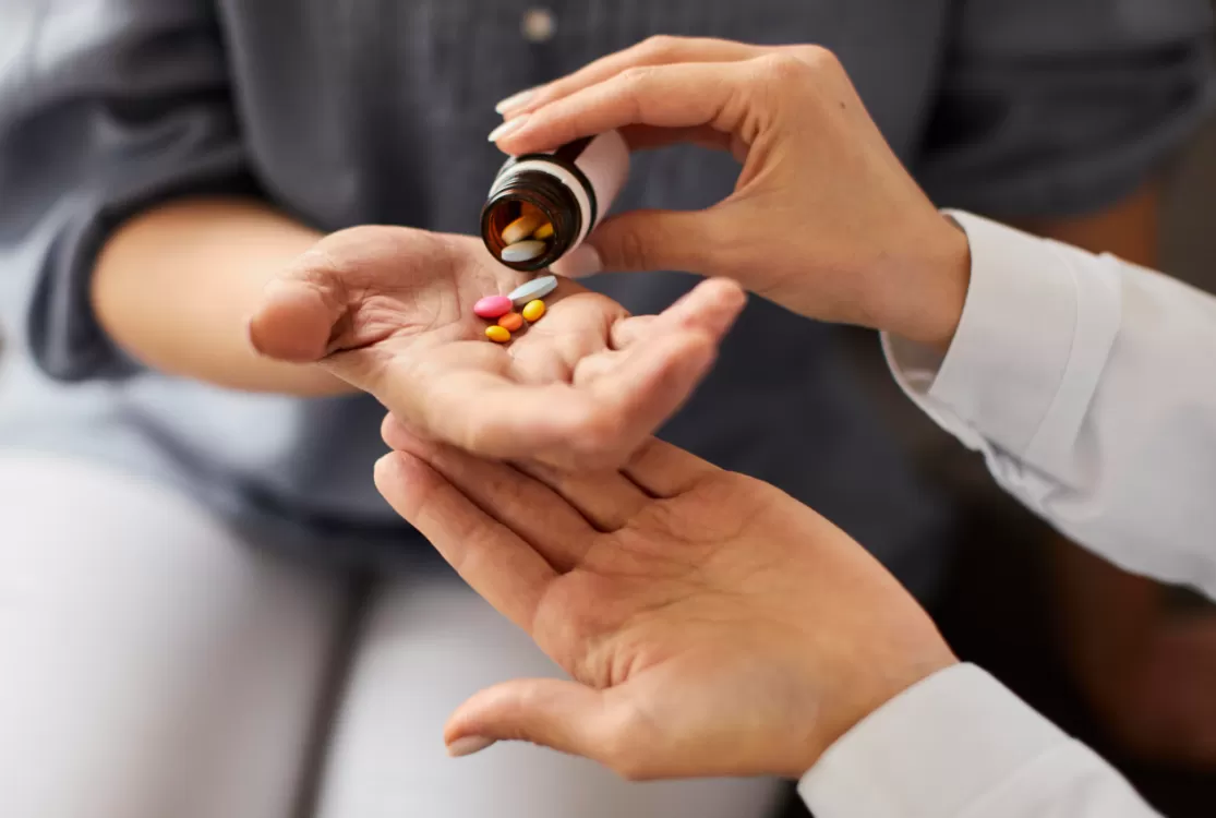 Saúdes mental e física podem sofrer sequelas com automedicação de antidepressivos