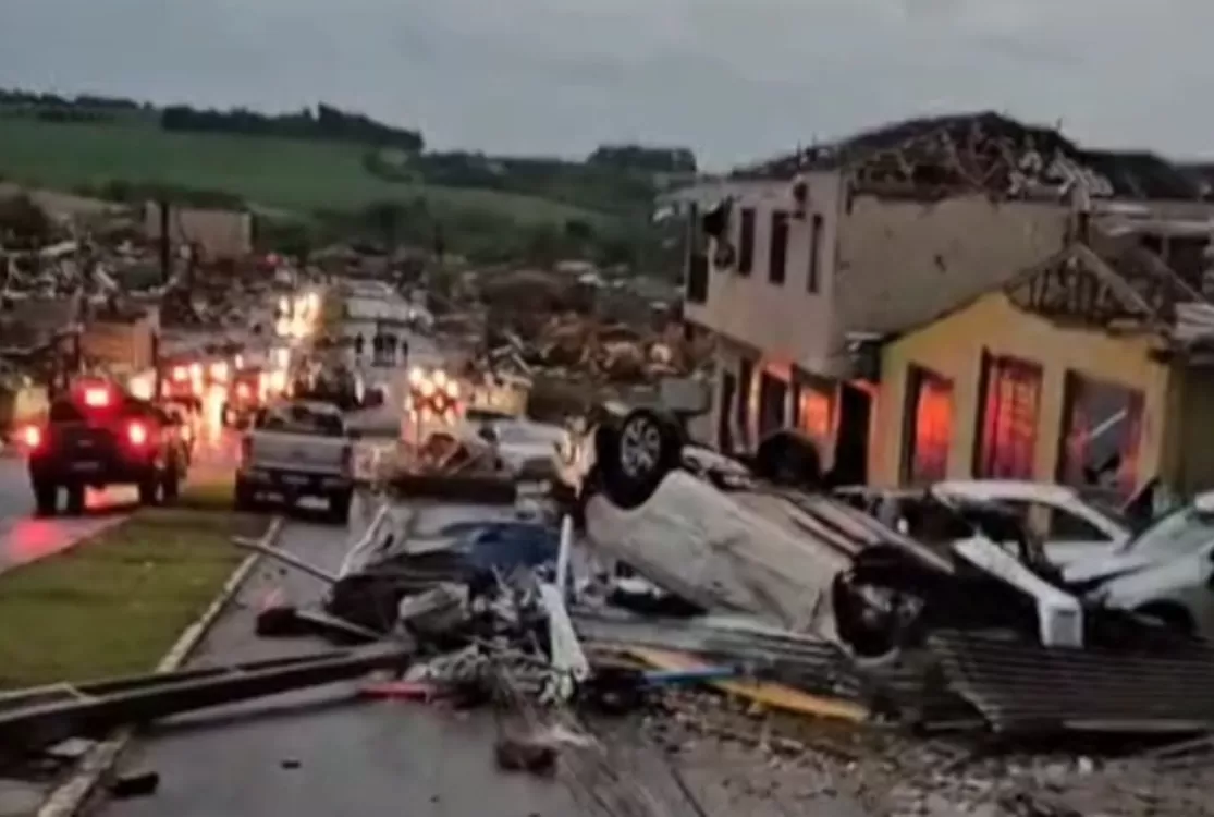 Governo federal anuncia ajuda humanitária para cidades afetadas por tornado no PR