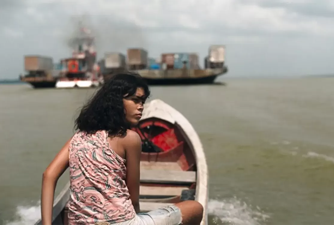 Bienal das Amazônias Sobre as Águas exibe longa-metragem “Manas” na orla da UFPA