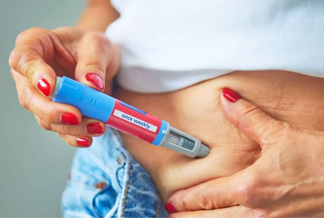 Pessoas que param de usar 'canetas' ganham peso 4 vezes mais rápido, diz estudo