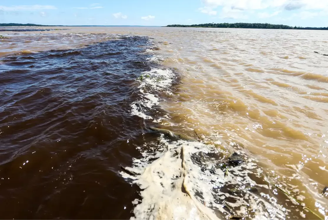 Naufrágio no Amazonas deixa dois mortos e sete pessoas desaparecidas