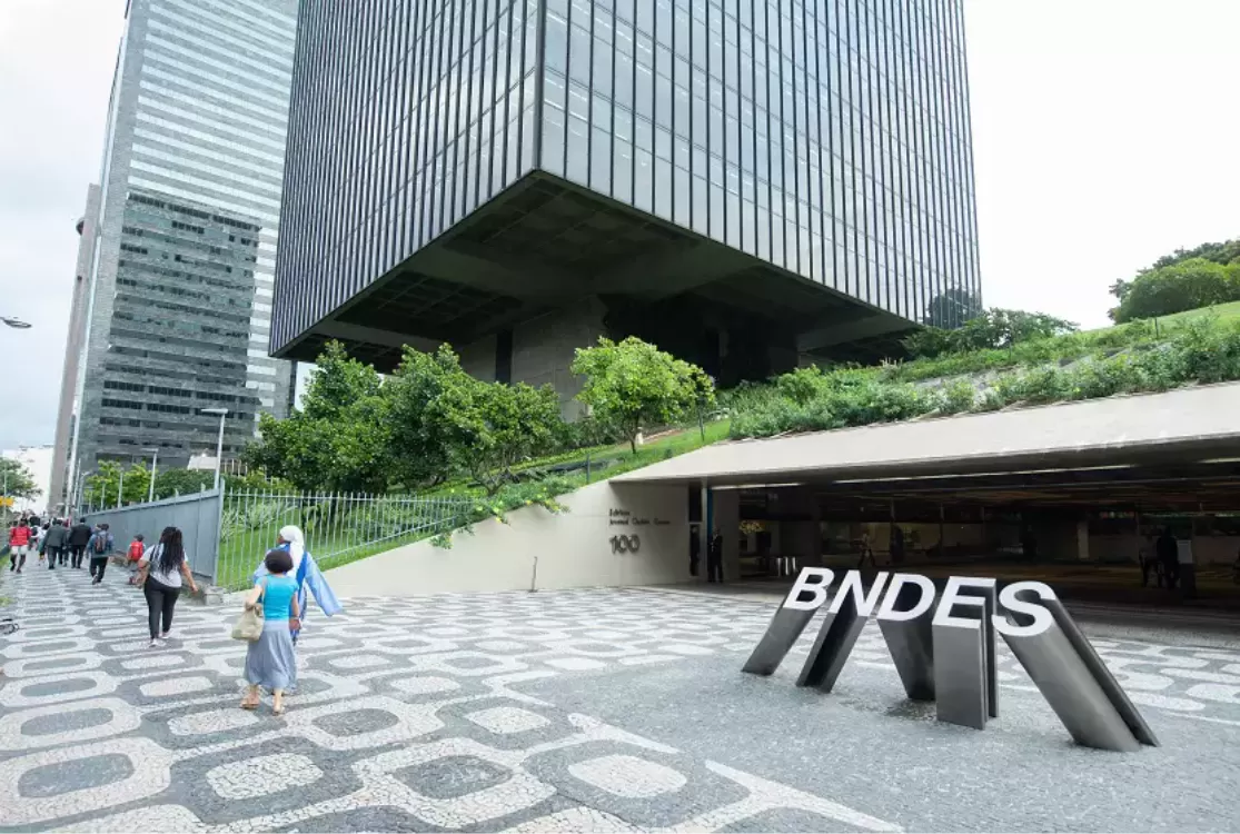 BNDES aprova R$ 7,5 bilhões para renegociações de dívidas de produtores rurais