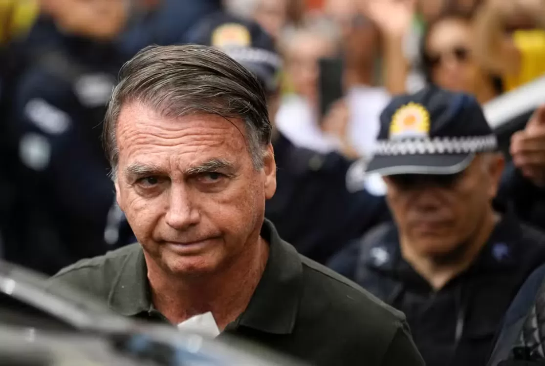 Bolsonaro apresenta evolução clínica favorável e iniciou tratamento odontológico, diz hospital