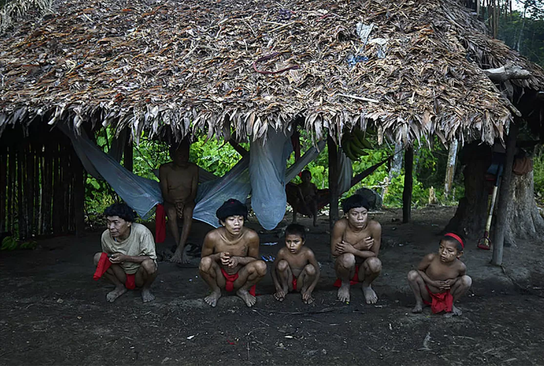 Garimpo muda rota na Amazônia para driblar fiscalização e usar os povos indígenas