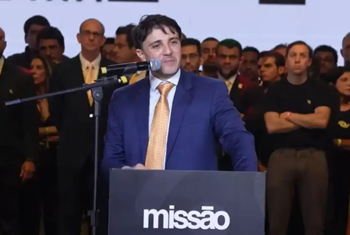 É baixa a chance de candidatura de Renan Santos ser indeferida, dizem advogados