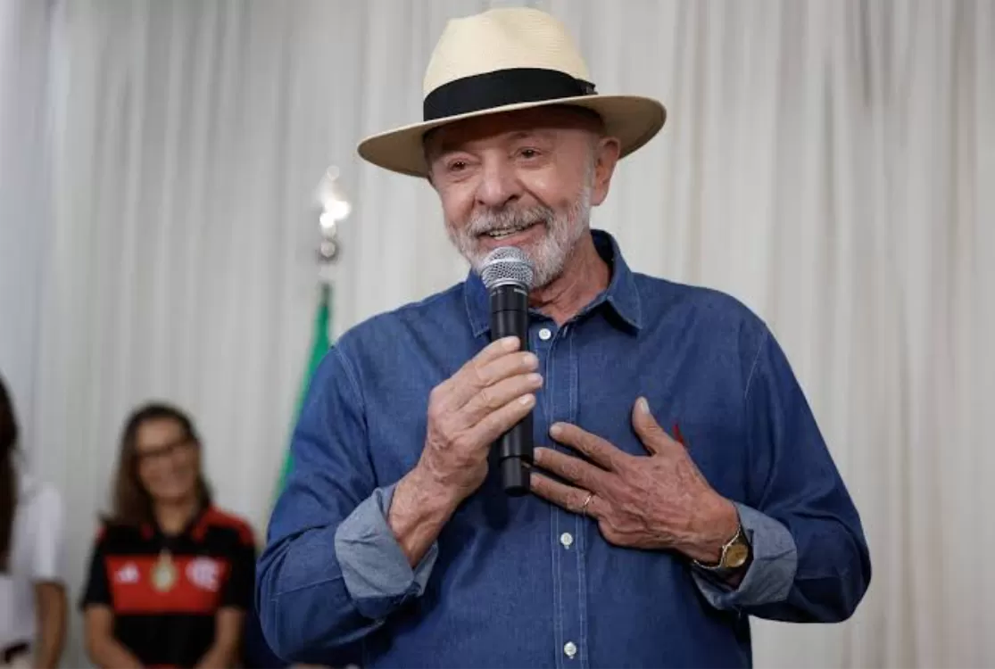 Lula diz à Globo que não irá a debate; presidente participará de Podcast