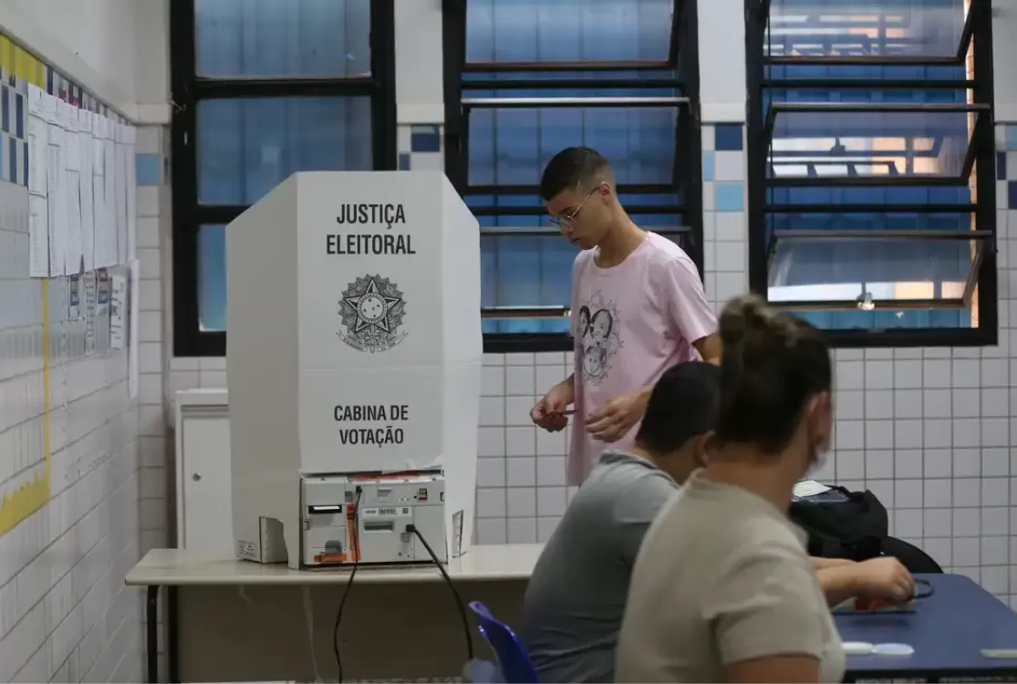 Primeiro turno das eleições deste ano tem maior abstenção desde 1998