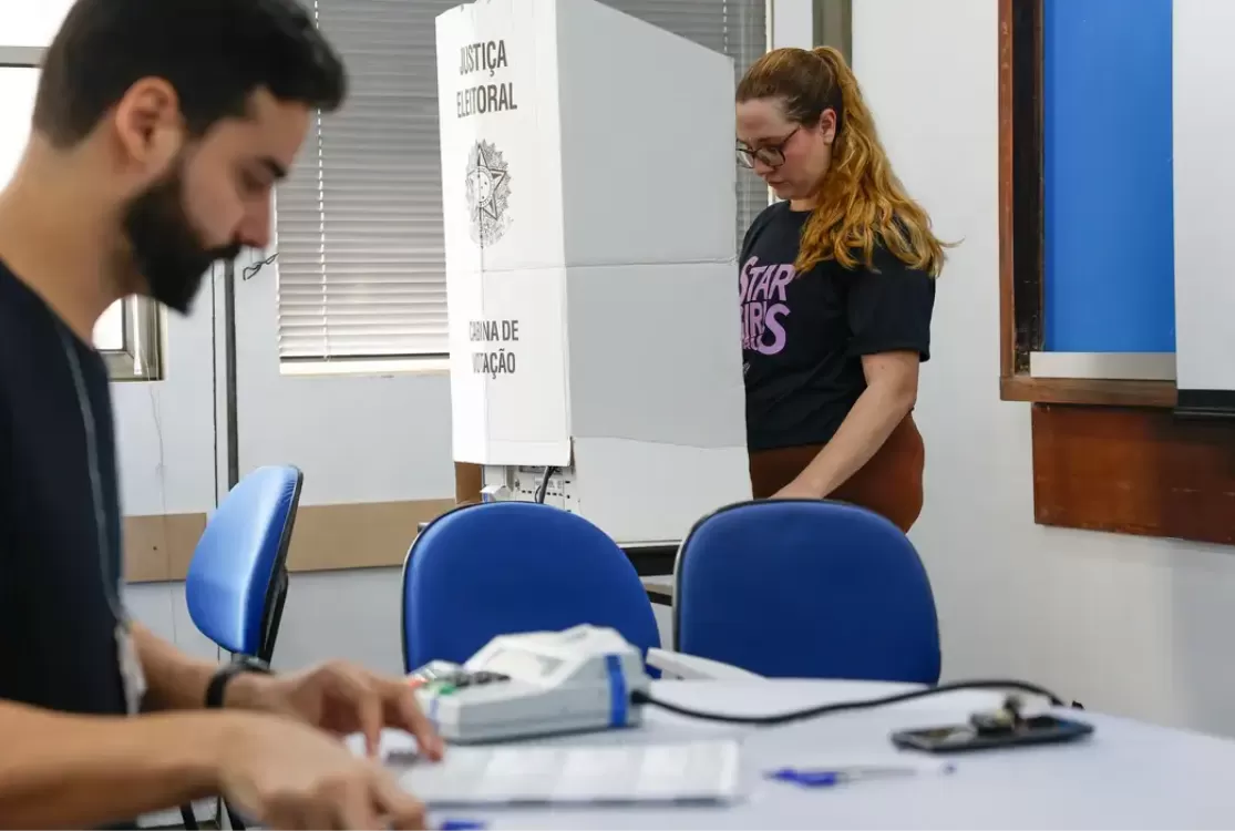 Eleitor que faltou às urnas neste domingo tem direito de votar no segundo turno