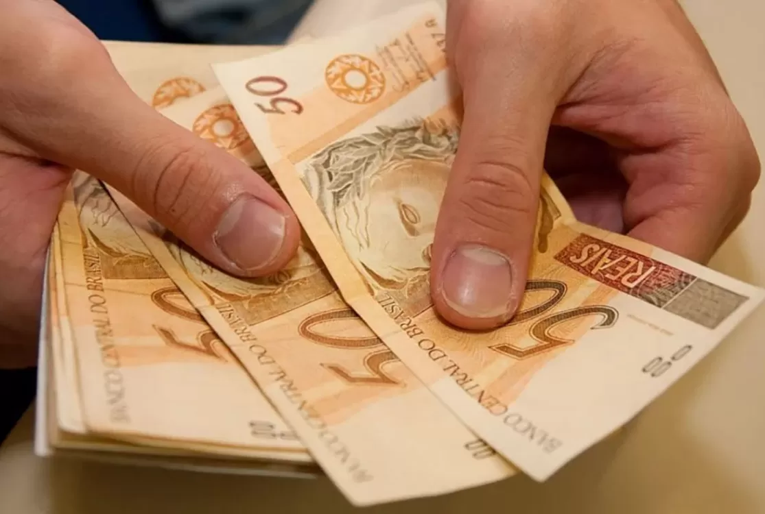 No Brasil, chamados superendividados já ultrapassam casa dos 20,3 milhões, diz BC