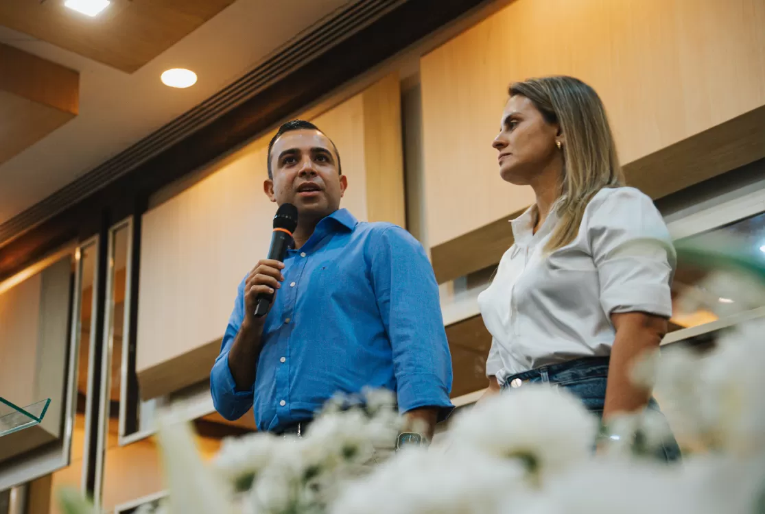 Fé e gratidão reúnem Sipriano e Silvane Ferraz em ato ecumênico em Belém