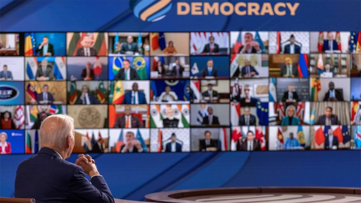 Read more about the article Bolsonaro não sabe o que é diálogo, liberdade e inclusão, mas dá aula de fake news