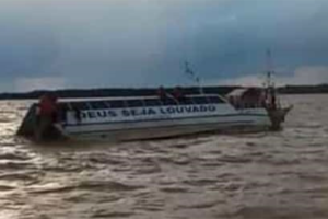 Negligência: proprietária do catamarã que naufragou na Baía do Marajó não paga a Arcon, nem atende Capitania