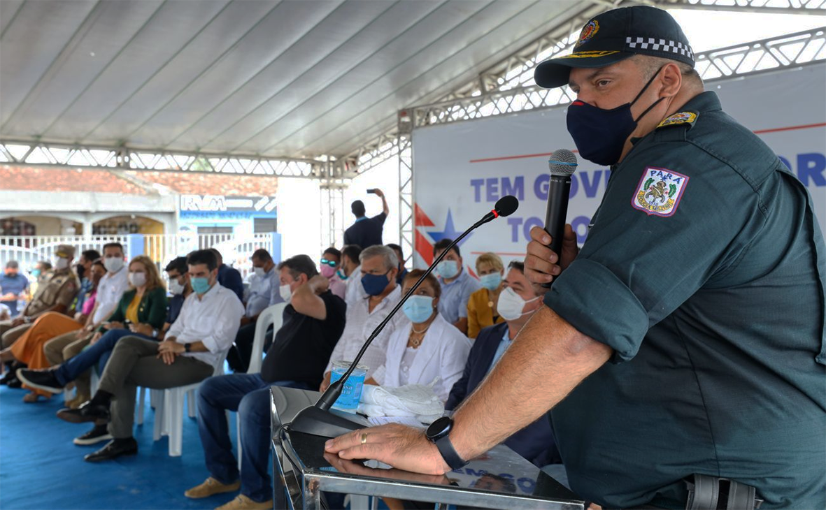 Read more about the article O governador. A inauguração da sede do batalhão da PM.  A história e seus personagens e, enfim, as reminiscências.