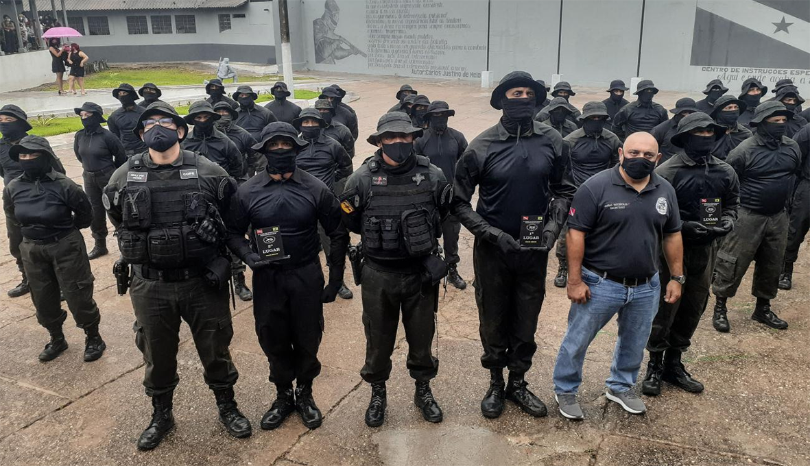 Read more about the article Jarbas choca agentes penitenciários ao denunciar suposta infiltração do Comando Vermelho em protestos