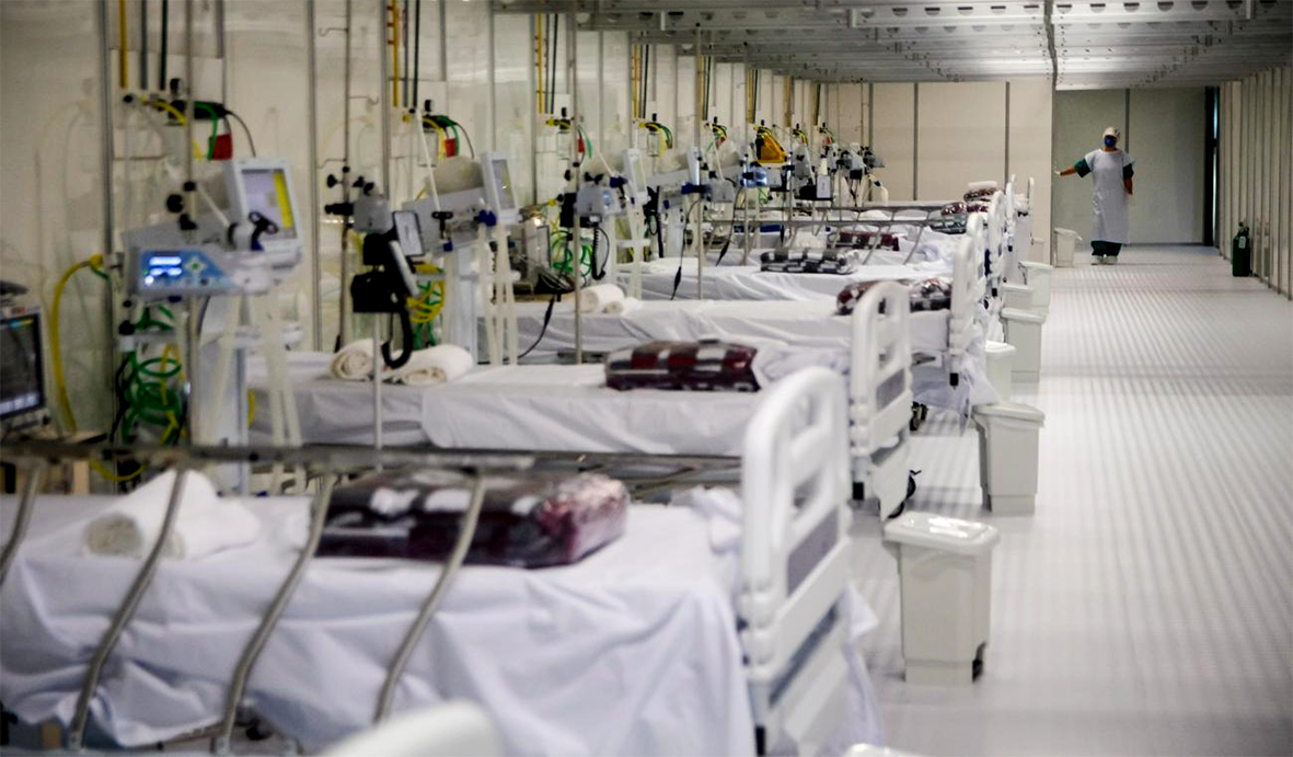 Read more about the article Depois da pandemia: hospital de campanha foi desativado no Hangar, mas quem ficou na UTI foi o centro de convenções