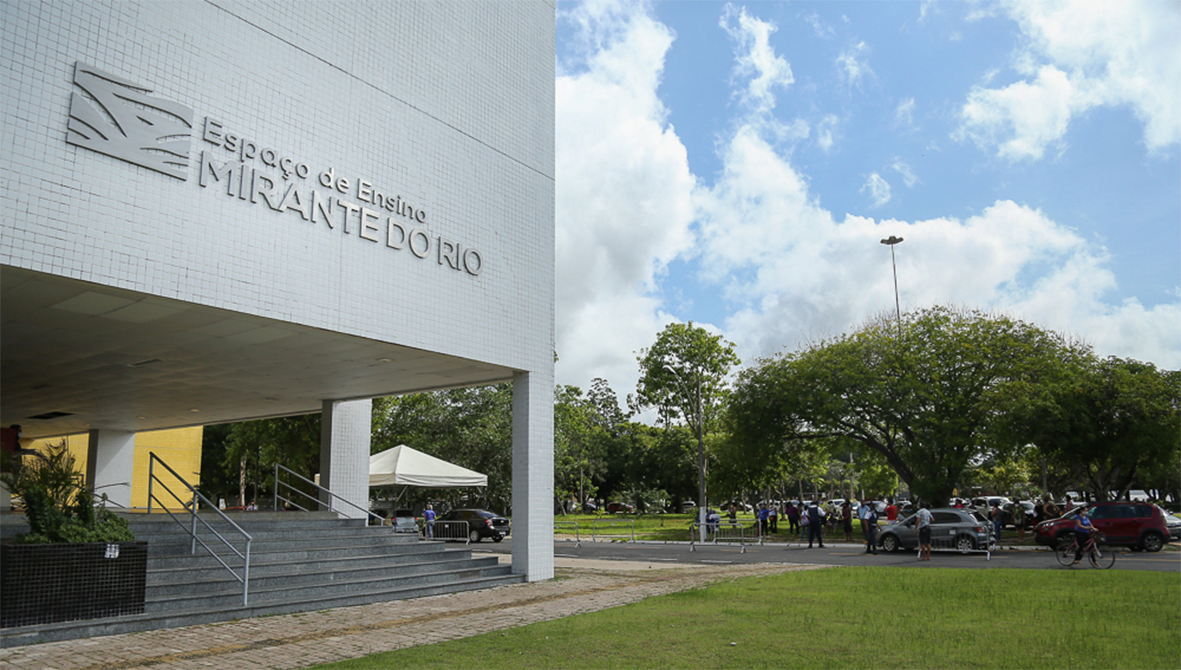 Read more about the article UFPA arrocha na cobrança de passaporte vacinal e passa a ser acusada de perseguir e intimidar não imunizados