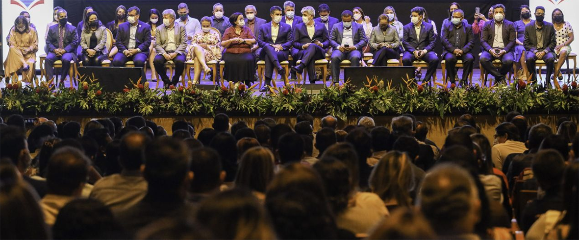 Read more about the article Que reitor é esse?: UFPA atropela ações do governo Helder Barbalho e compromete ensino no Pará