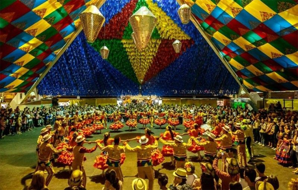 Read more about the article Secretária-adjunta patrocina “farra de diárias” em festas de São João e alta temporada de veraneio