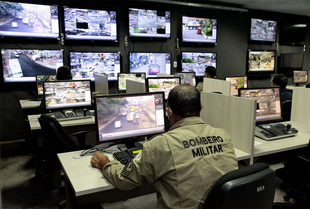 Read more about the article Dono da empresa que utiliza câmeras de monitoramento da Segup é homenageado pelo Estado como funcionário público