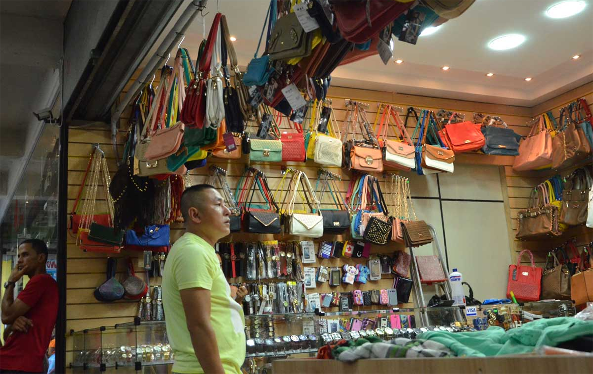 Read more about the article Polícia Civil do Pará ataca pirataria no Centro de Belém e ambulantes reagem aos gritos de “Vai lá no chinês”