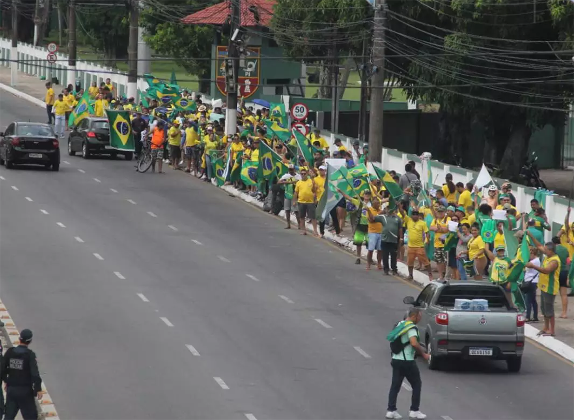 Read more about the article Chefe do Estado Maior da PM transfere para longe de Belém policiais que fugiram ao protocolo contra protesto no 2º Bis