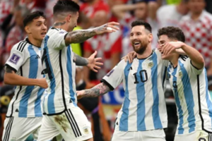 Argentina de Messi quebra hegemonia europeia, leva tri contra França em jogo impressionante e traz a taça