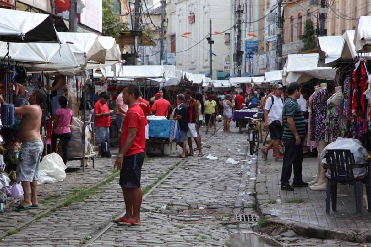 Read more about the article IBGE aponta que seis em cada dez trabalhadores em Belém estão no mercado informal, a maioria no Centro Comercial