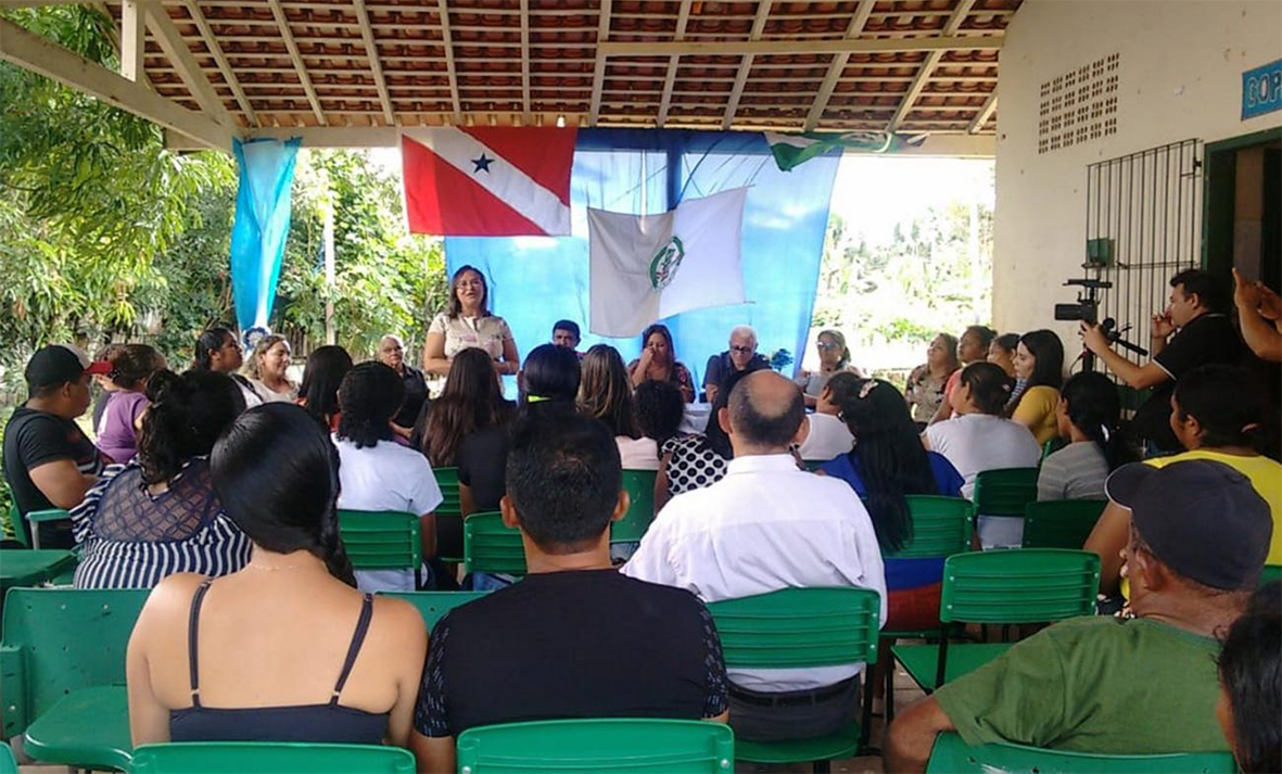 Read more about the article Ensino médio levado pelo Estado a comunidades carentes chega sem verba federal e suposta conivência da Seduc