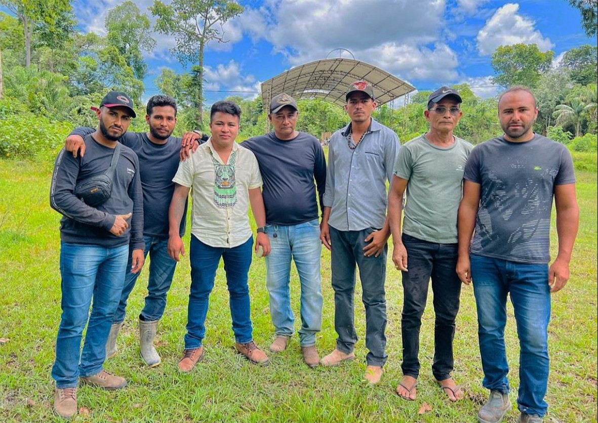 Read more about the article Grupo de quilombolas e indígenas volta a invadir sede da BBF em Acará para destruir instalações da empresa