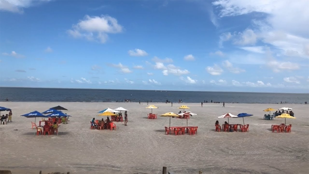 Read more about the article Moradores da Praia de Ajuruteua, em Bragança,  estão a ponto de se afogar dentro da própria casa