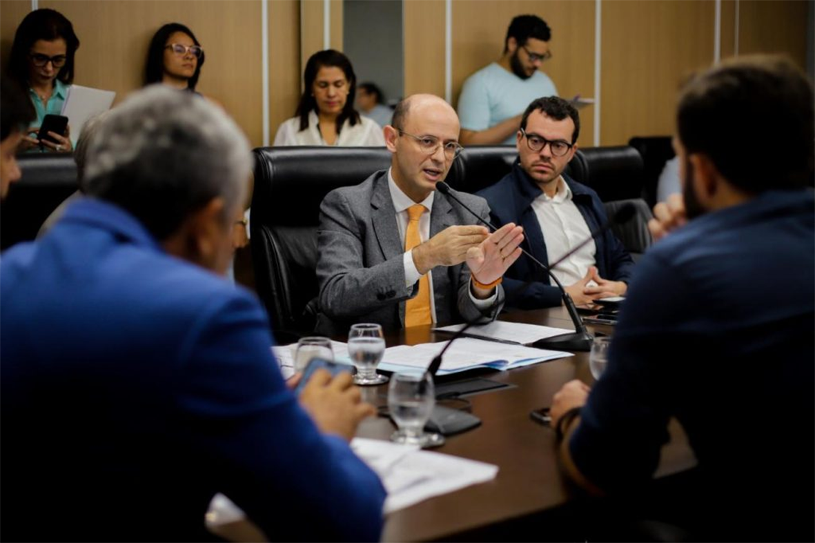 Read more about the article Deputados aprovam em regime de urgência propostas da Seduc para ‘construir nova educação básica no Pará’